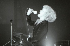1976